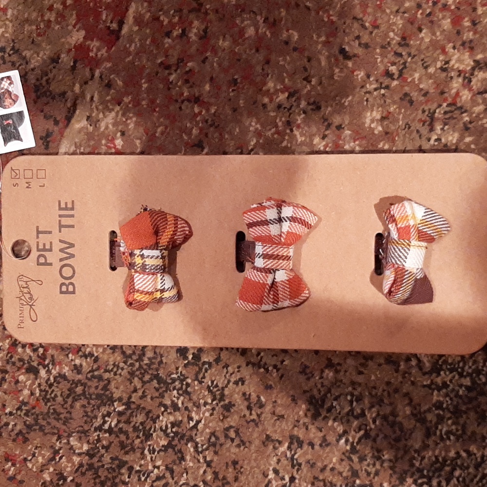 Primitives by Kathy Pet bow ties new